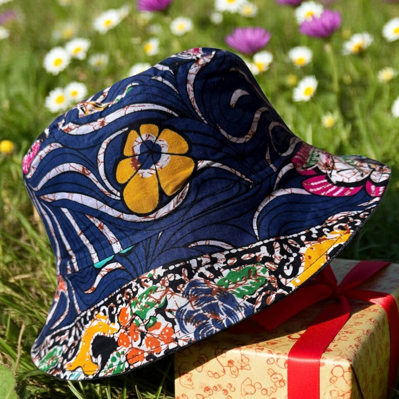 Palette Luxe Batik - TopiTin Bucket Hat