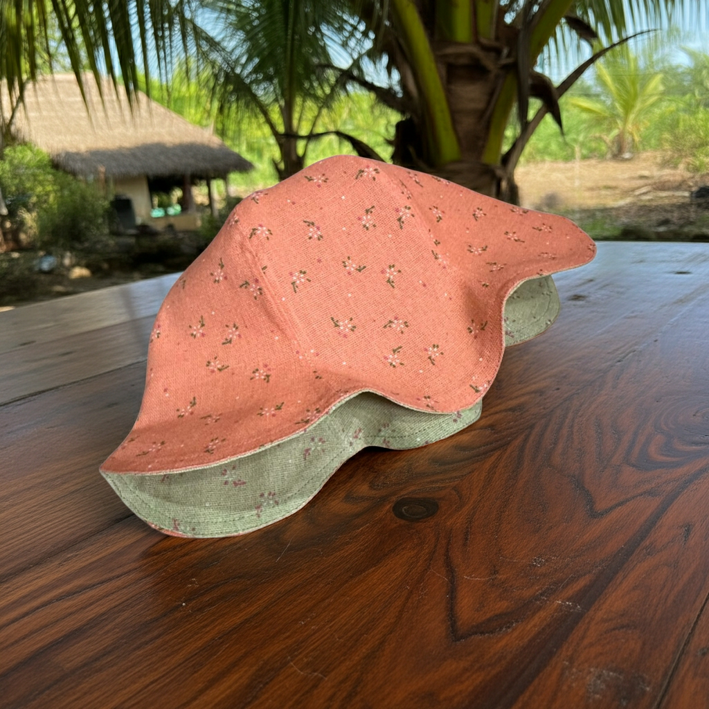 Flippy Blooms - TopiTin Tulip Hat